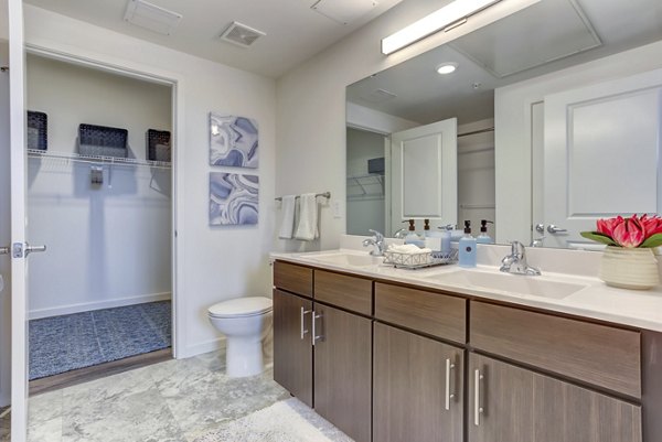 bathroom at Sunnen Station Apartments