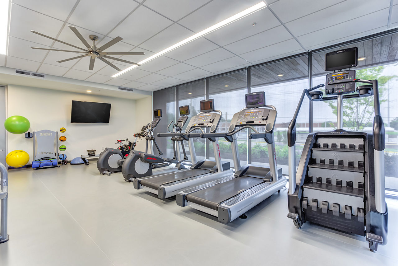Gym at Sunnen Station Apartments (4 of 5)