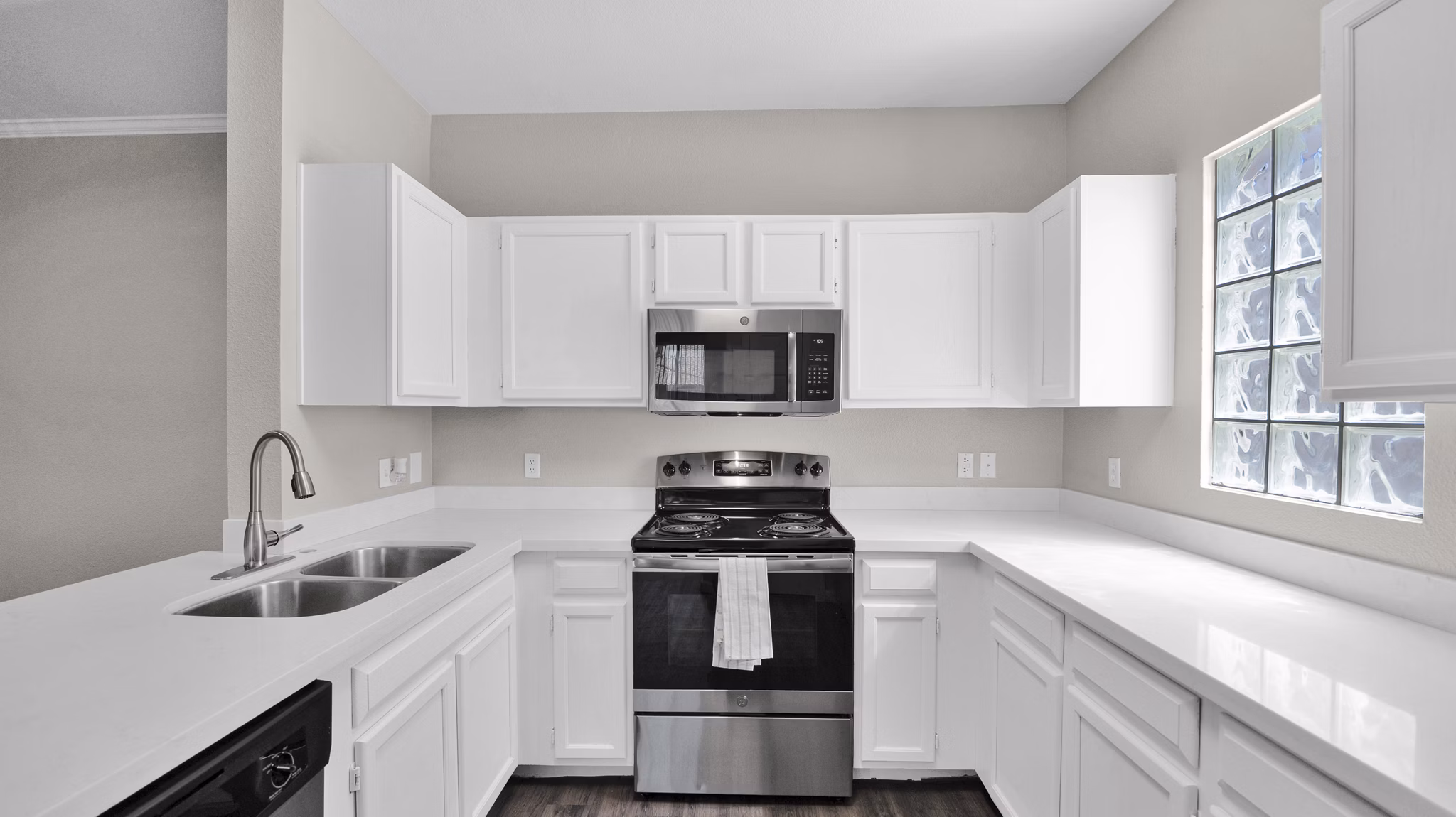 kitchen at San Paulo Apartments
