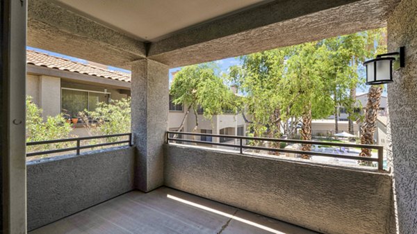 patio at San Paulo Apartments