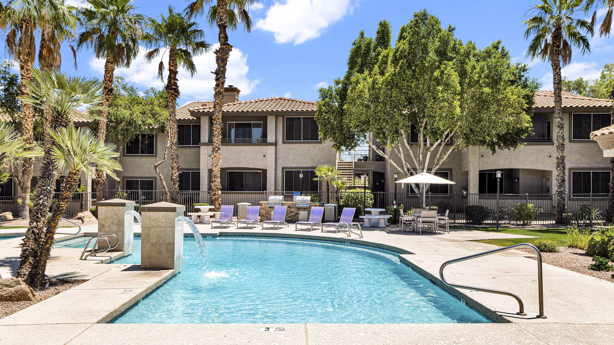 pool at San Paulo Apartments