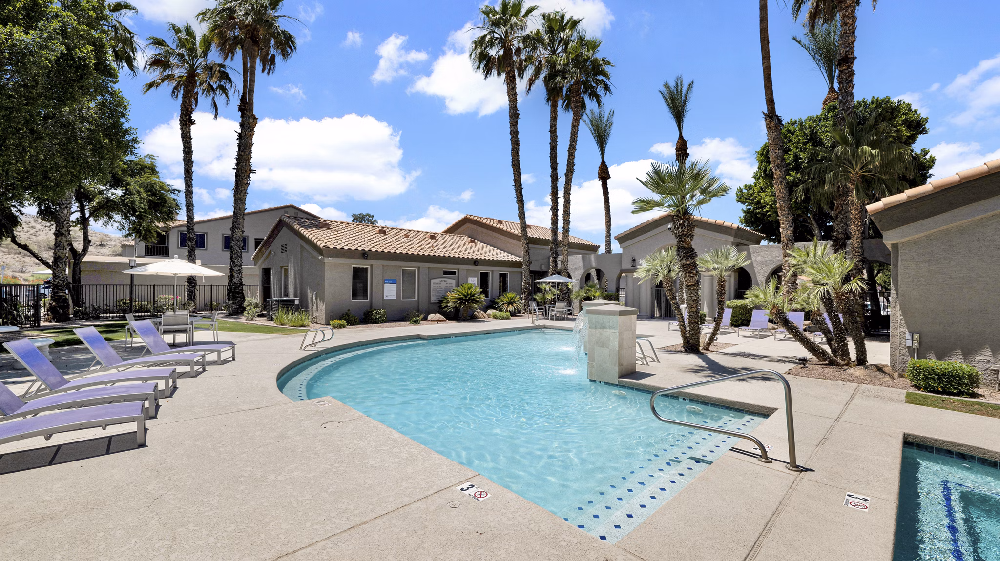 pool at San Paulo Apartments