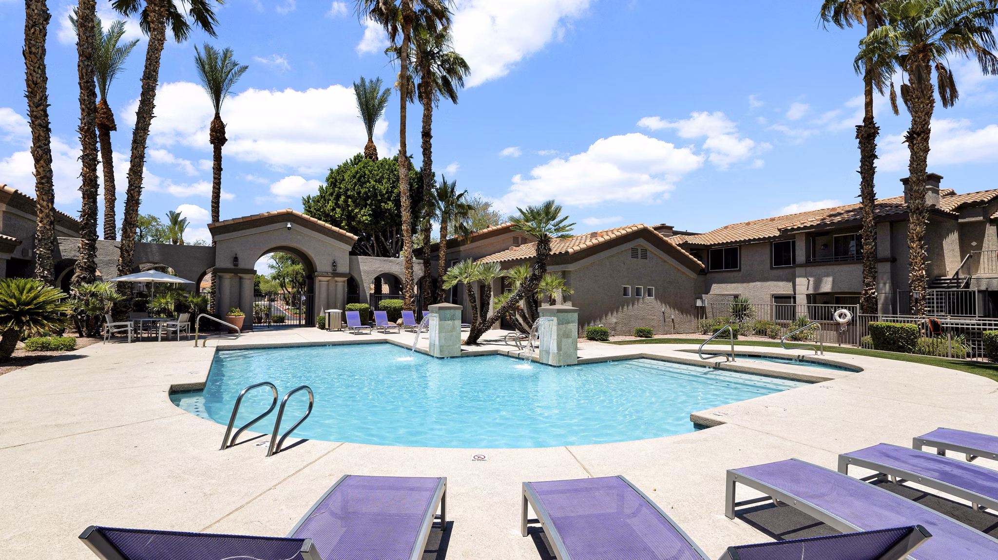 pool at San Paulo Apartments
