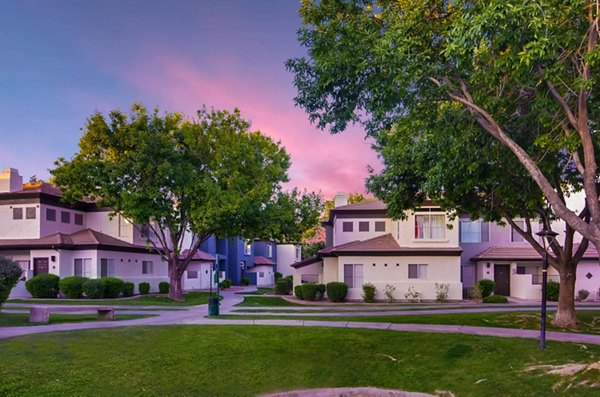 exterior at Verano Townhomes Apartments 