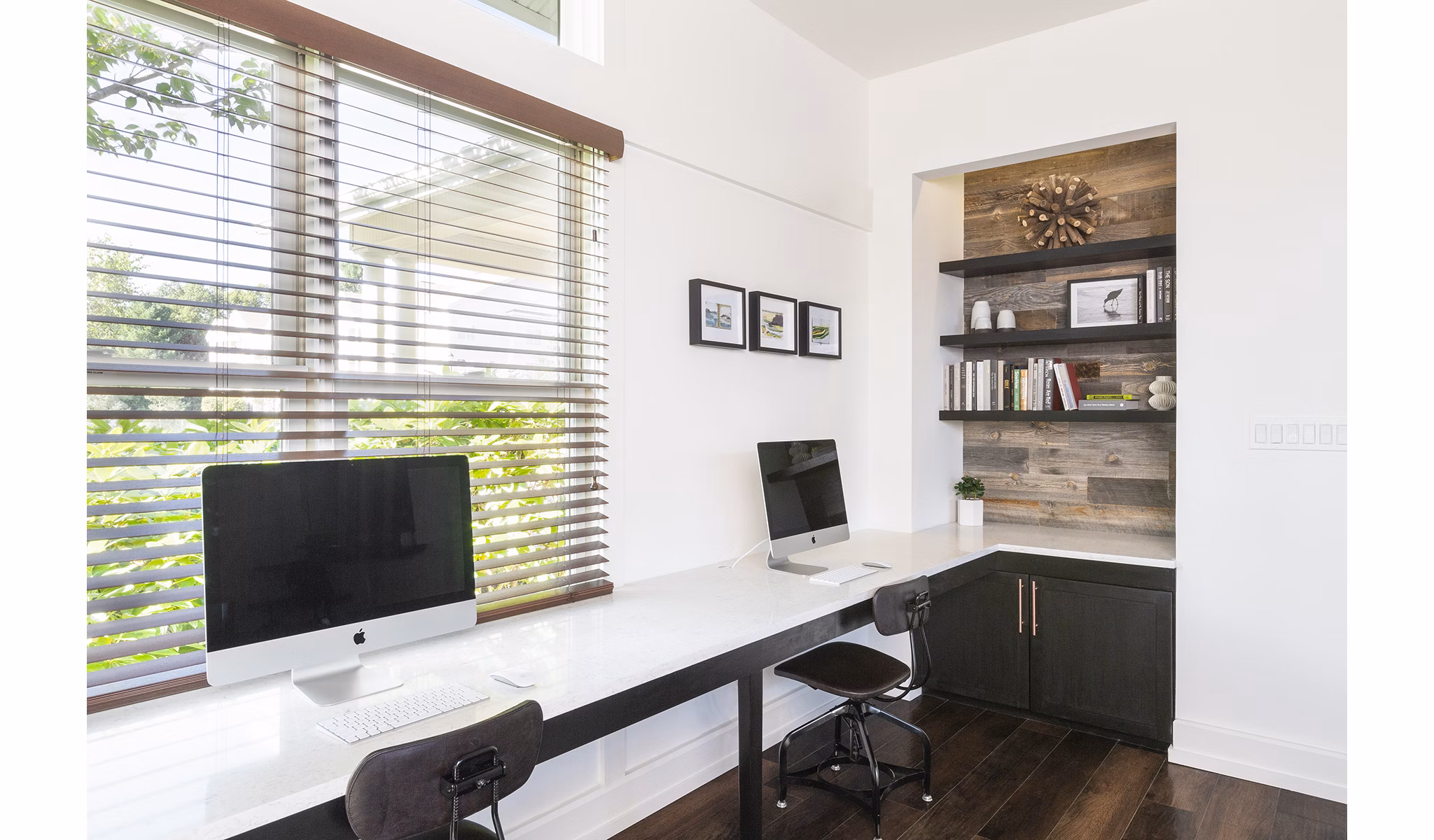 Business center equipped with modern workstations and computers at Pembroke Woods Apartments, ideal for remote work and meetings