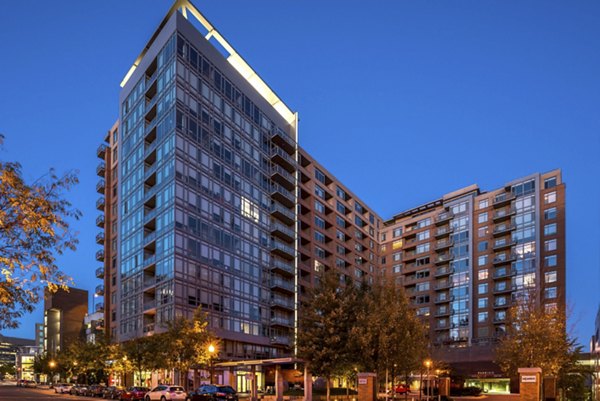 building at Espiral Apartments