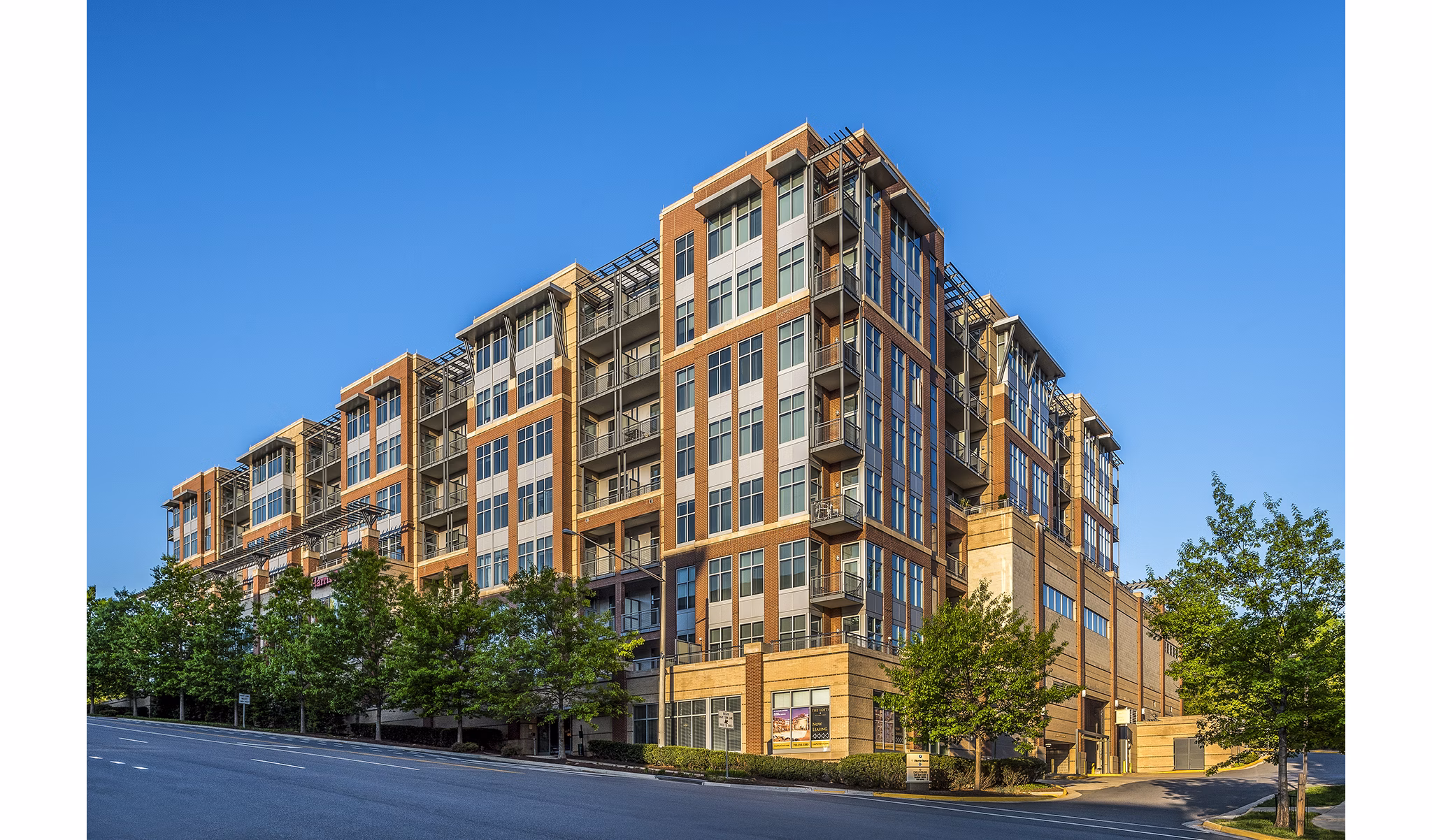 The Lofts at Park Crest: Contemporary luxury apartments in prime location