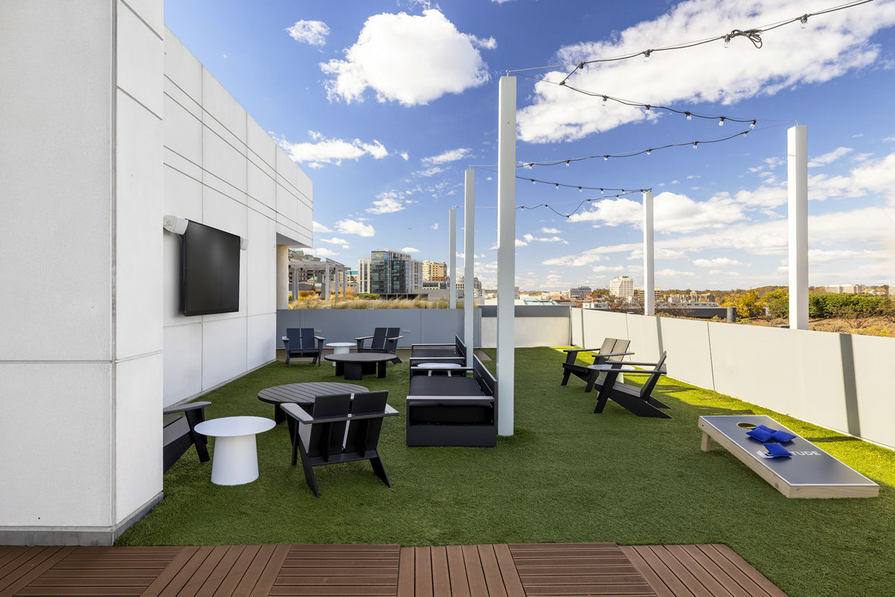 Roof deck at Latitude (4 of 5)