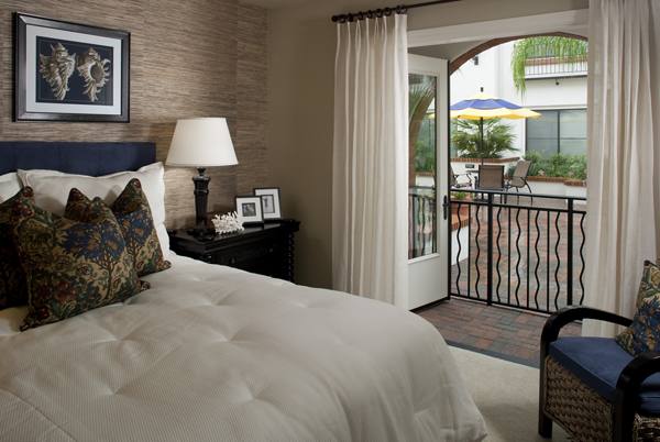 bedroom at San Sebastian Apartments