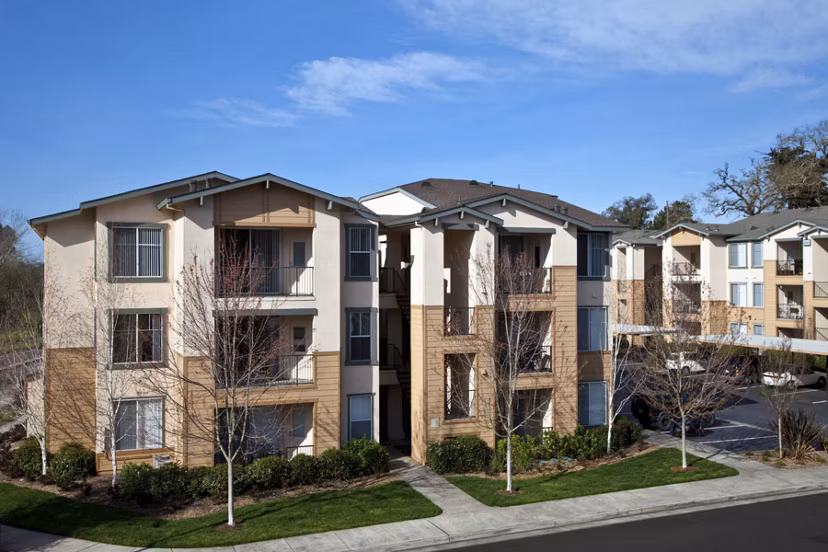 Acacia on Santa Rosa Creek Apartments: Elegant view of luxury apartments in Santa Rosa