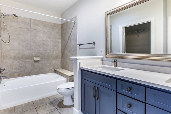 bathroom at 4550 Cherry Creek Apartments