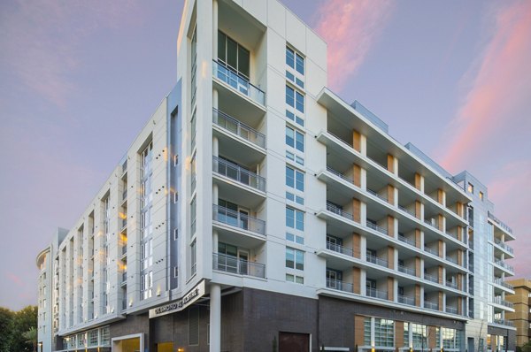 The Desmond Apartments: Luxury design at The Desmond in sunny Los Angeles