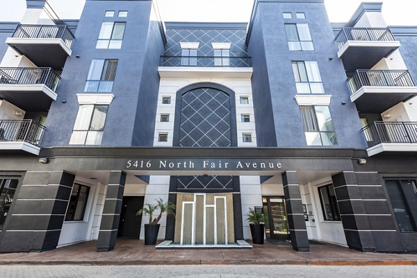 The Gallery at NoHo Commons: Modern luxury apartment building in North Hollywood