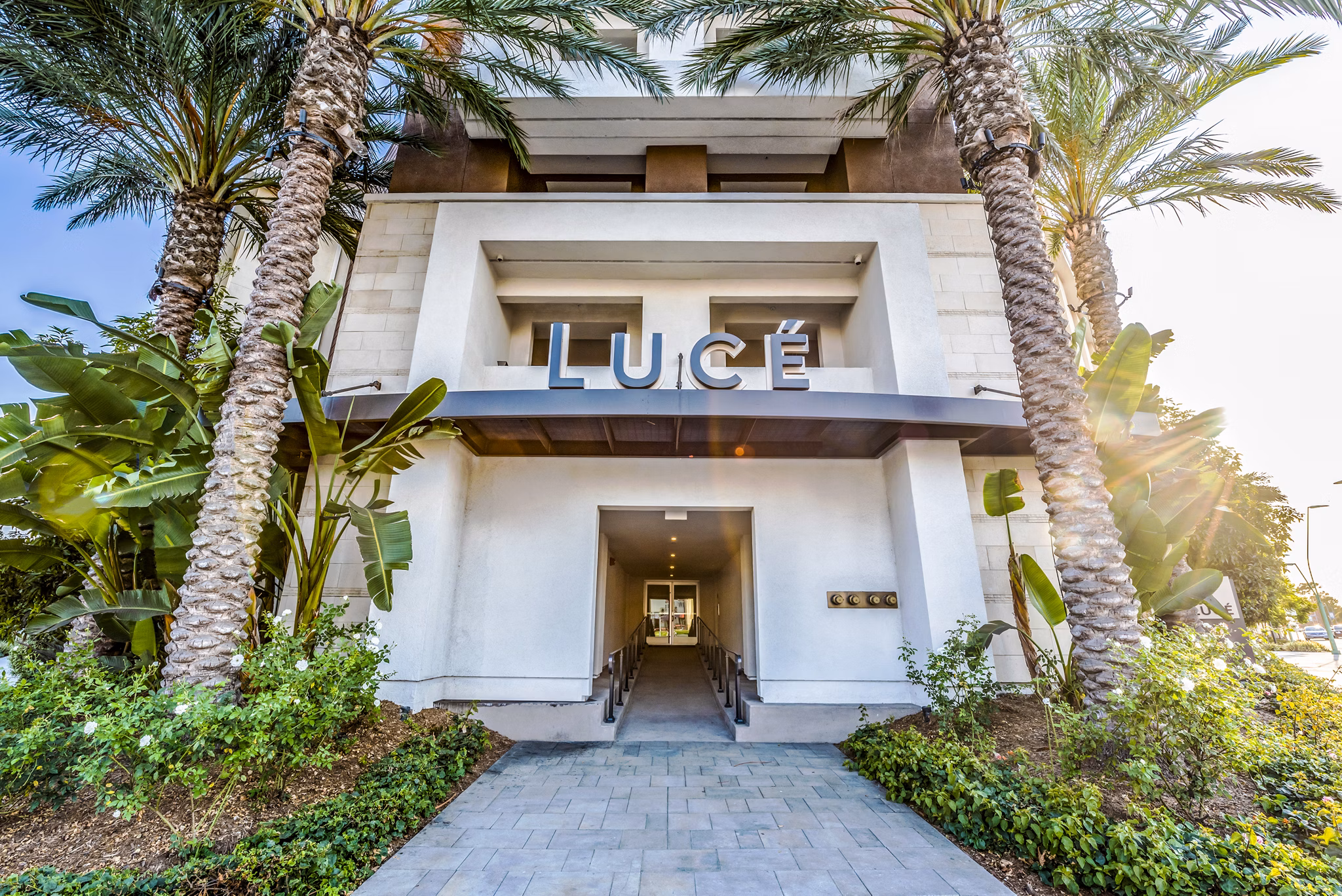 Luce Apartments: Contemporary luxury building in downtown San Francisco