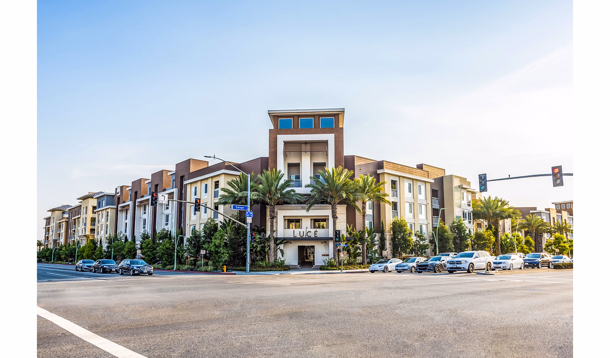 Luce Apartments: Contemporary of luxury apartments in vibrant city setting