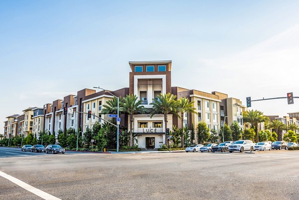 Luce Apartments: Contemporary of luxury apartments in vibrant city setting