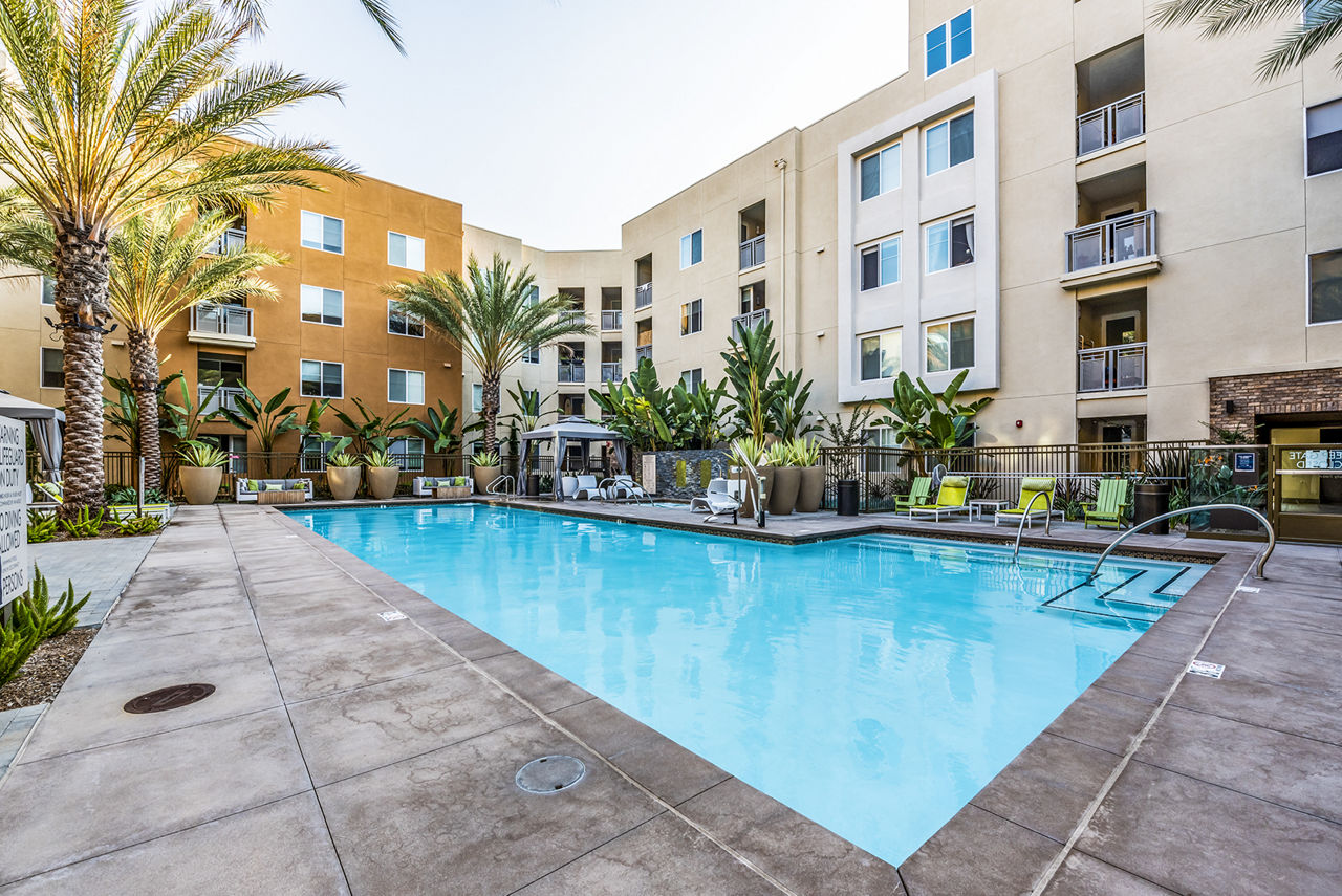 Pool at Luce Apartments (3 of 4)