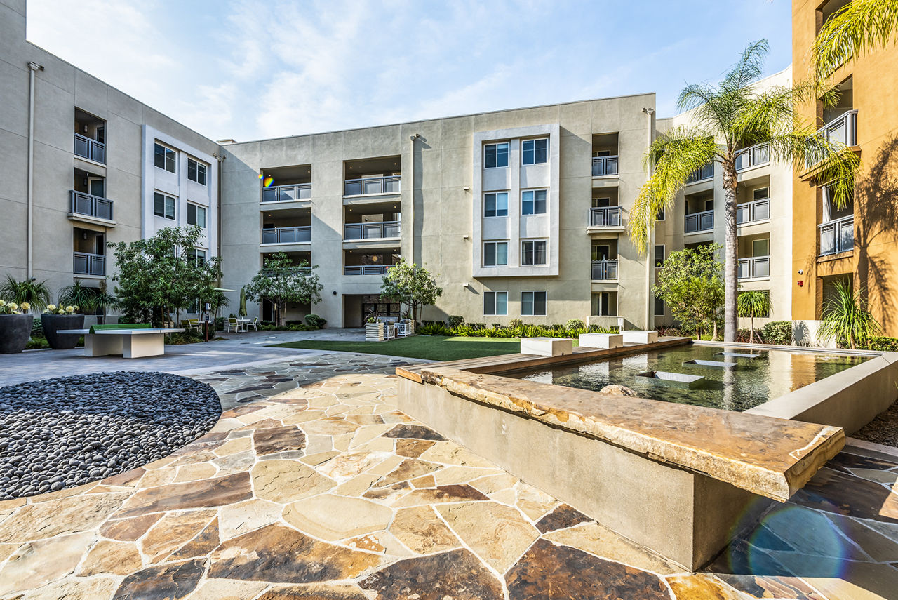 Courtyard at Luce Apartments (3 of 3)