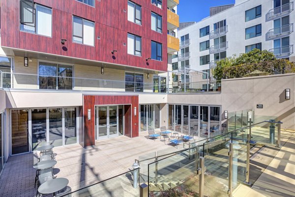 courtyard at Vara Apartments