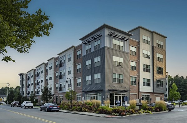 building at The Washingtons Apartments