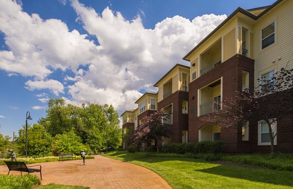 exterior at Bailey's Crossing Apartments