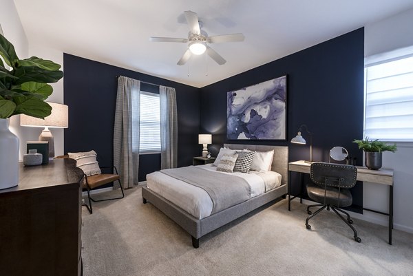 Baileys Crossing: Renovated luxury apartments with modern design in Alexandria, VA
