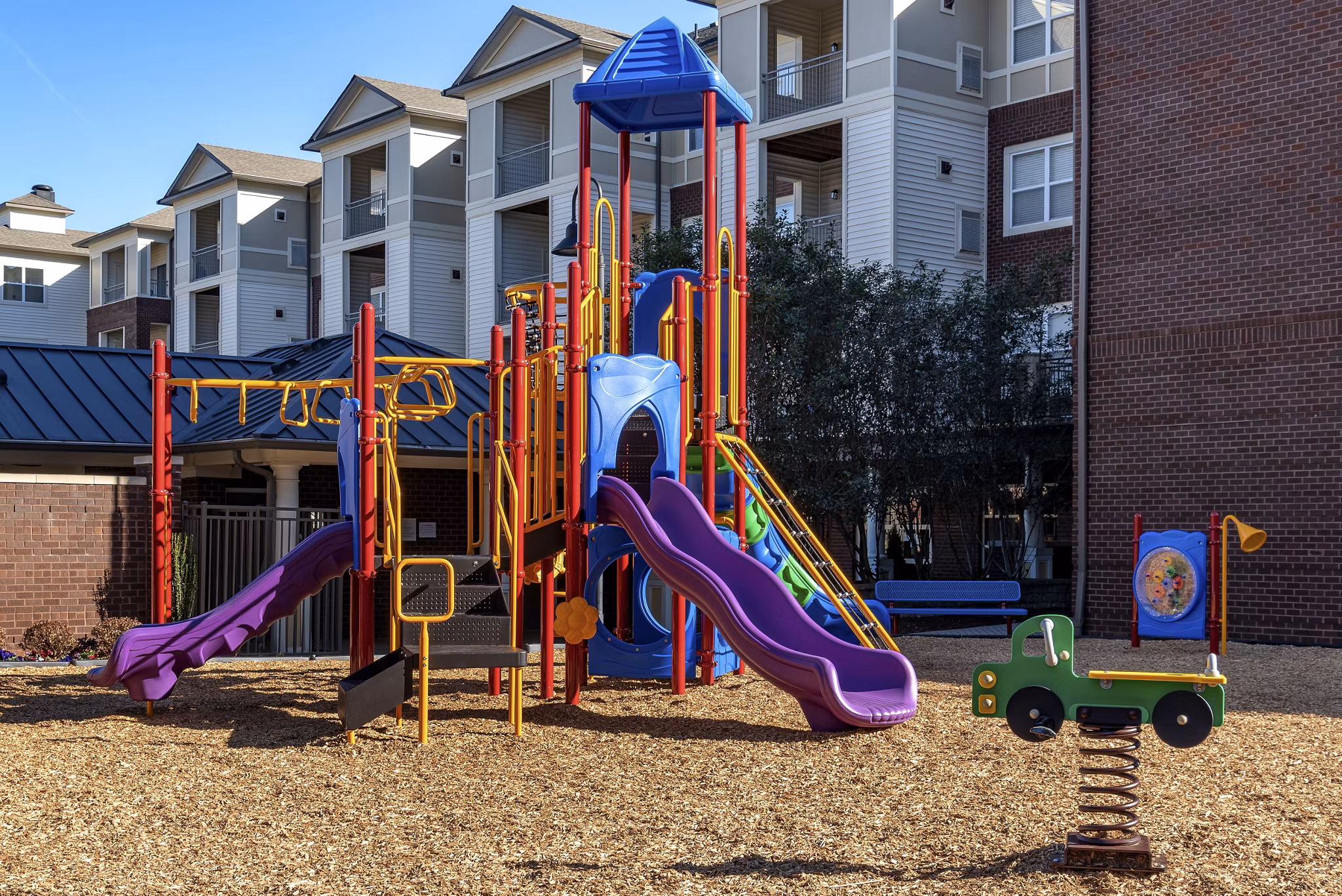 GS Bailey's Crossing: Renovated luxury apartments with modern design in Alexandria