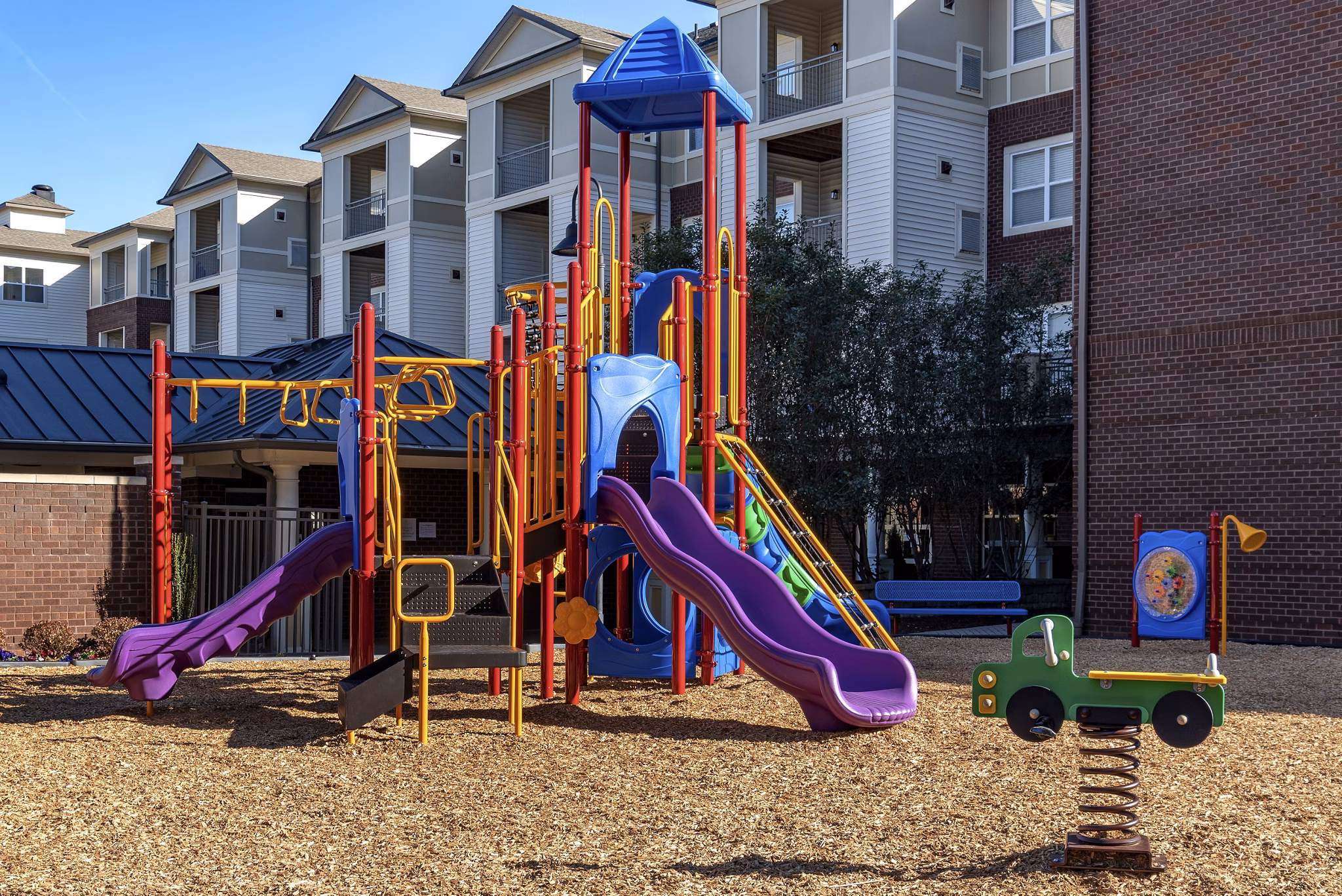 GS Bailey's Crossing: Renovated luxury apartments with modern design in Alexandria