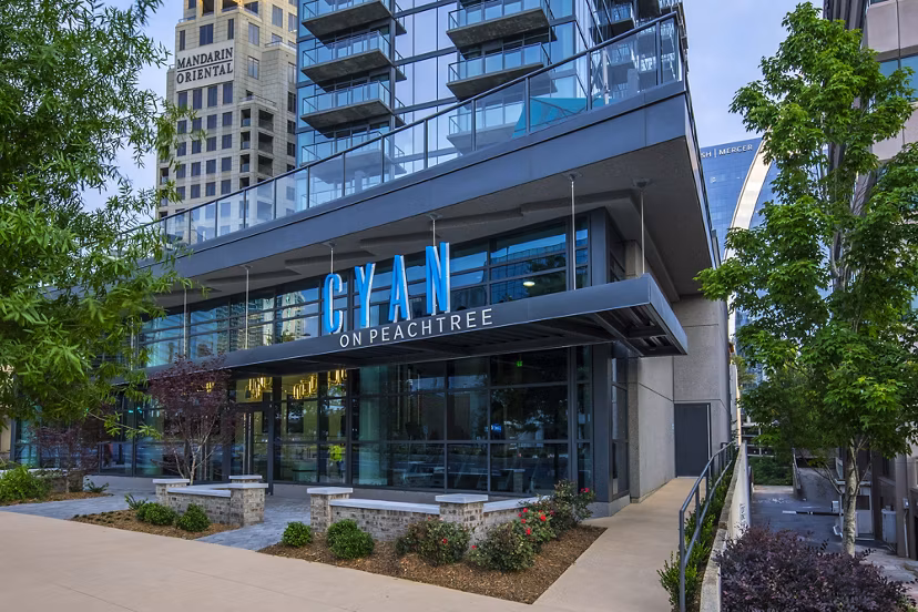 Cyan on Peachtree: Modern luxury apartment building in Atlanta