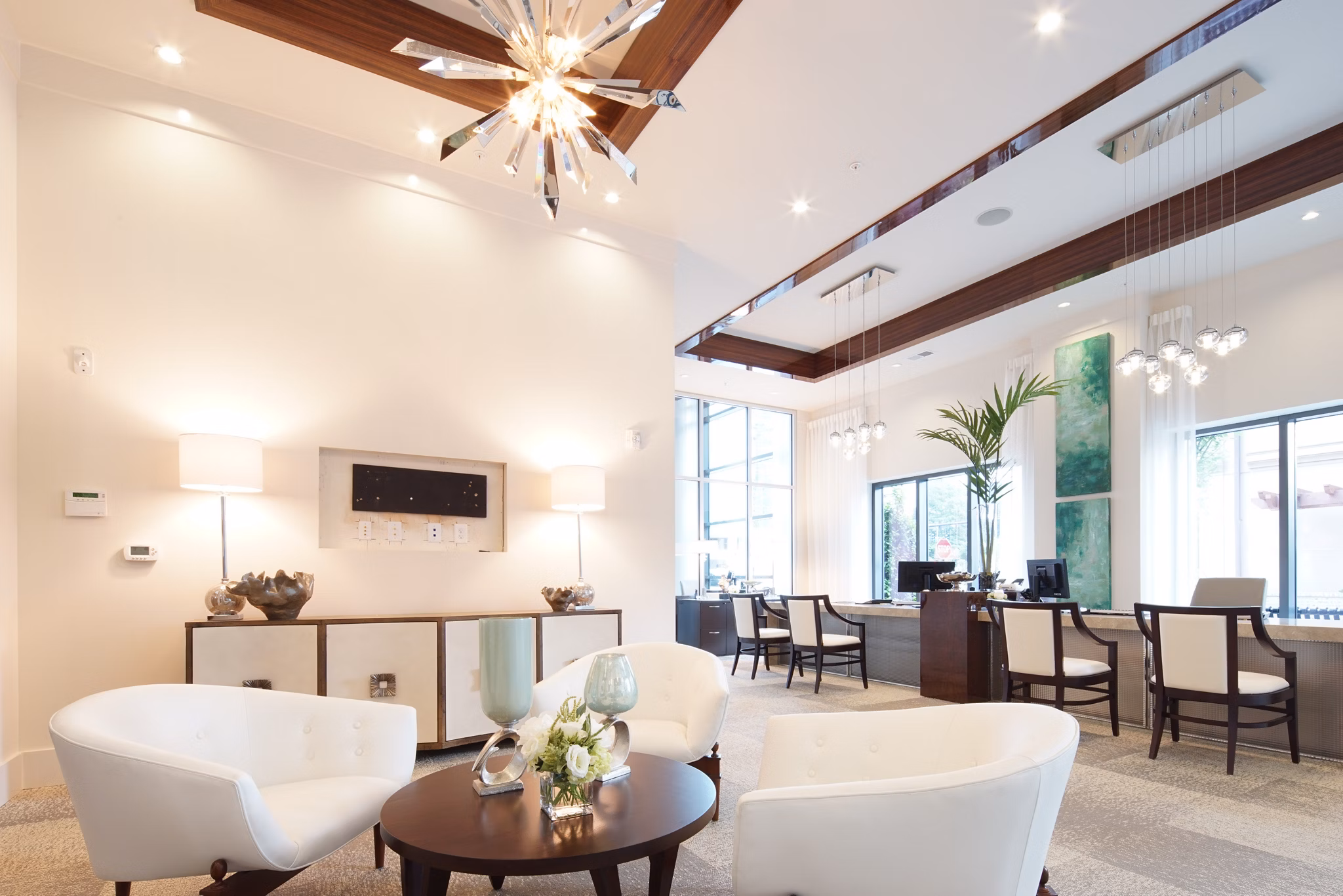 Cyan on Peachtree Apartments: Modern clubhouse featuring stylish lounge seating and large windows in Atlanta