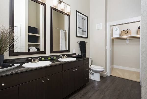 bathroom at 4110 Fairmount Apartments