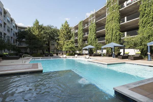 pool at 4110 Fairmount Apartments