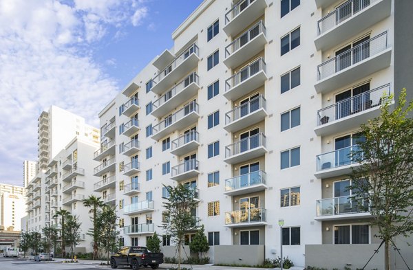 SoMa at Brickell: Sleek of luxury apartments in Miami's vibrant Brickell neighborhood