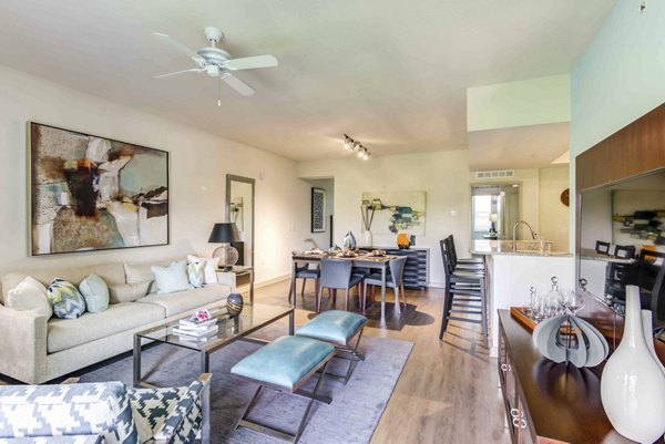 Spacious living room featuring modern furnishings at The Franklin Delray Apartments, luxury living in Delray Beach