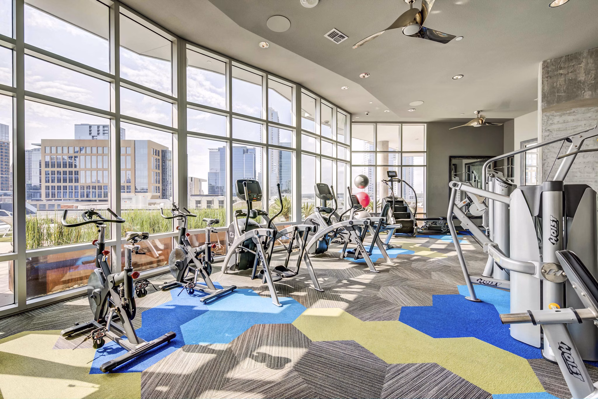 fitness center at SEVEN Apartments