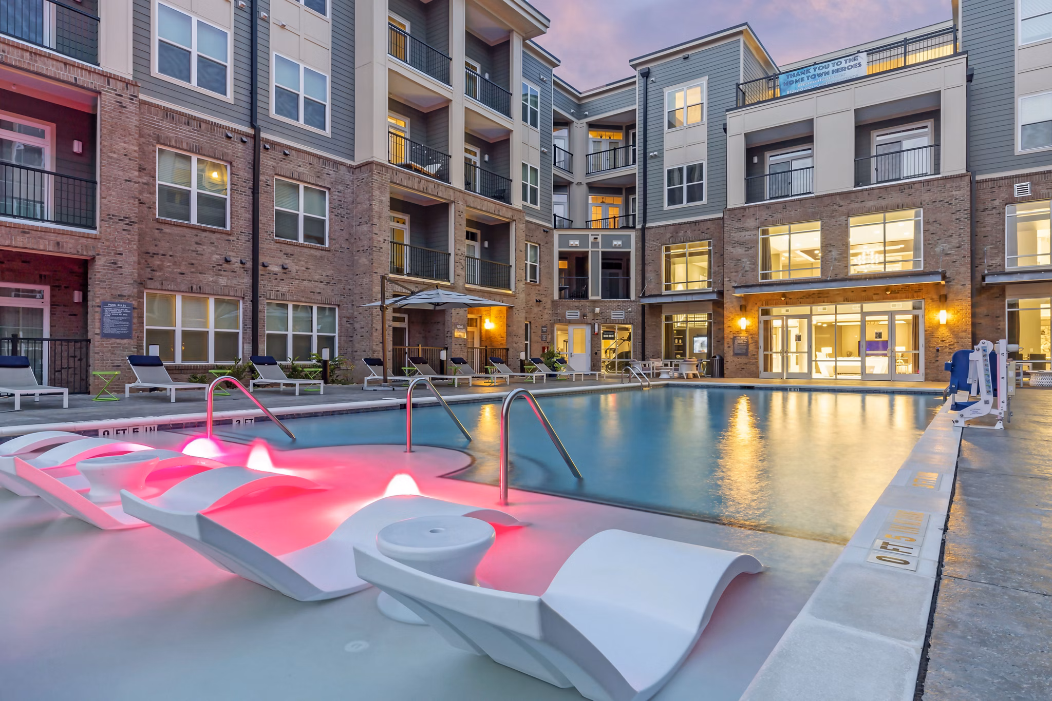 pool at Lantower Weston Corners Apartments