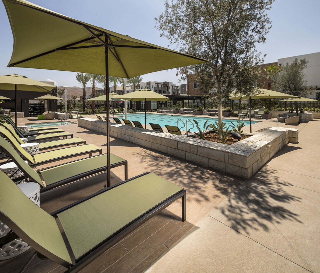 Terrano Apartments Corona Ca 4 of 12