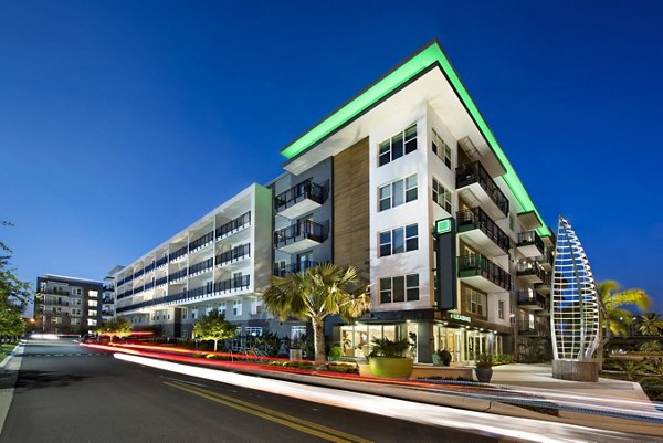 Anchor Riverwalk Apartments: Elegant waterfront apartments in Tampa, featuring modern design and stunning river views