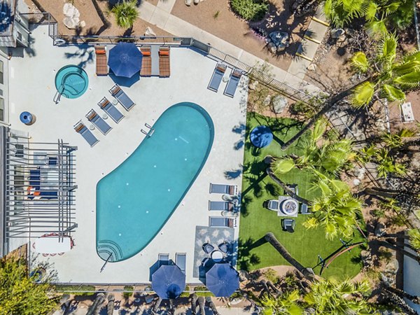 pool at Circ Tucson Apartments