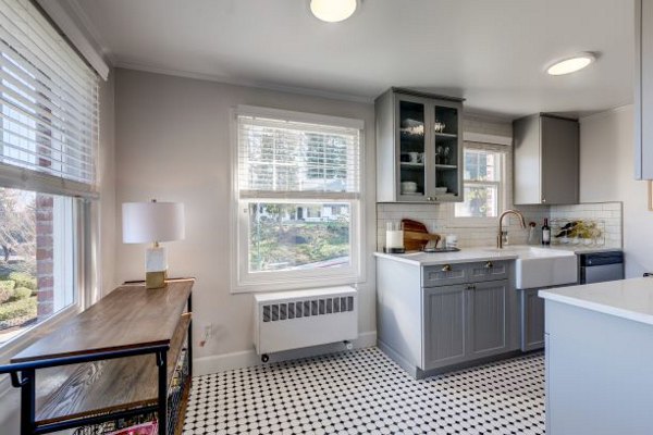 Modern kitchen featuring stainless steel appliances at Shorewood luxury apartments