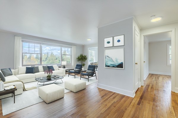 living room at Shorewood Apartments
                                            