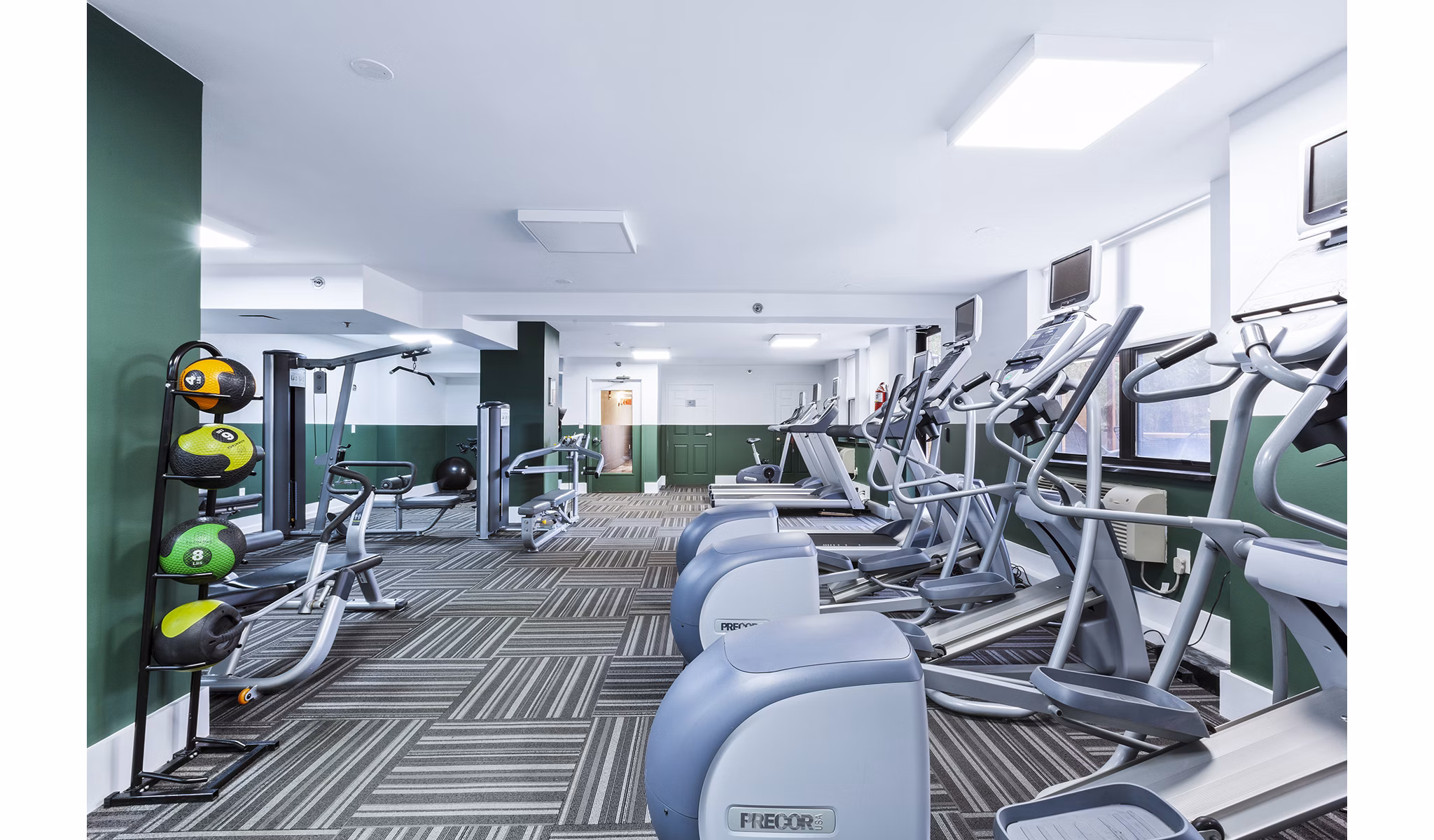 State-of-the-art fitness center with modern equipment at Observer Park Apartments