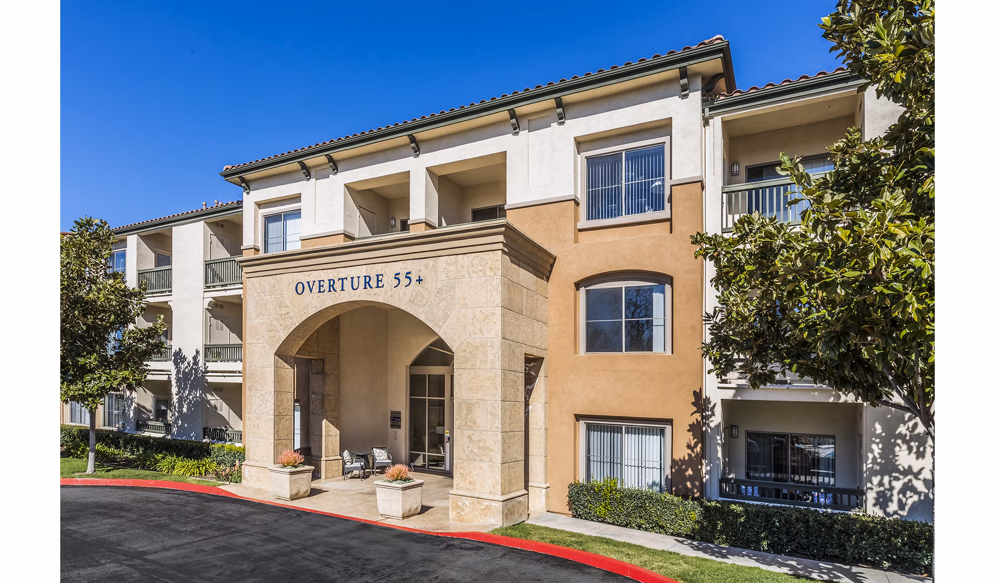 Overture Rancho Santa Margarita: Elegant of luxury active adult apartments in natural California setting