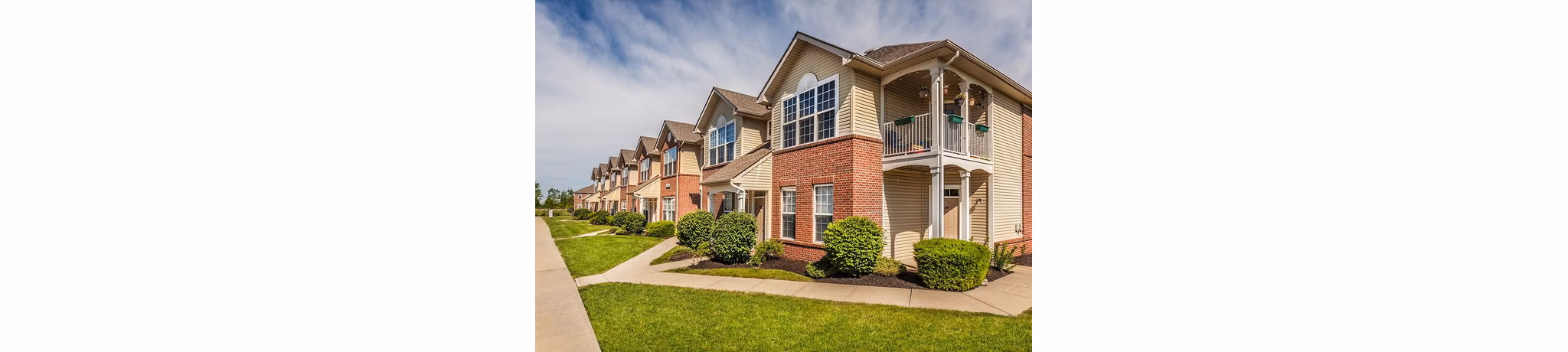 Exterior at Summit Pointe Apartments