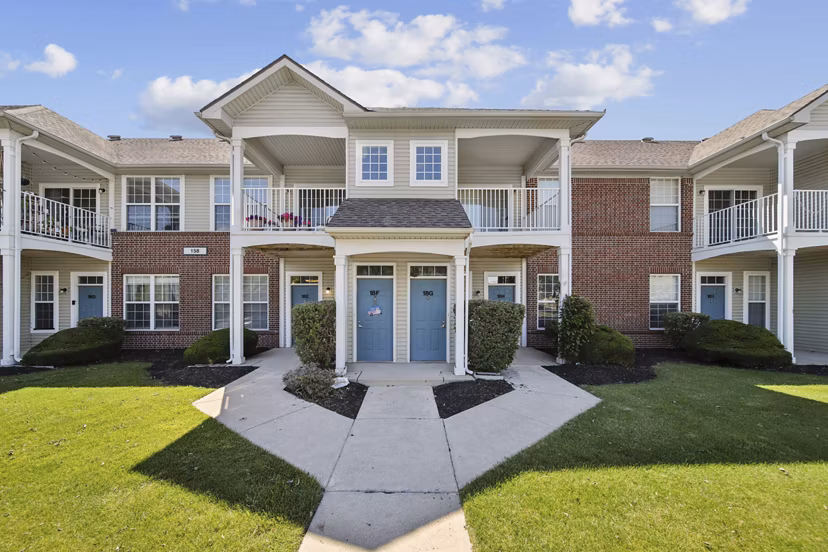 Summit Pointe Apartments: Elegant of luxury apartments in vibrant Greenville area