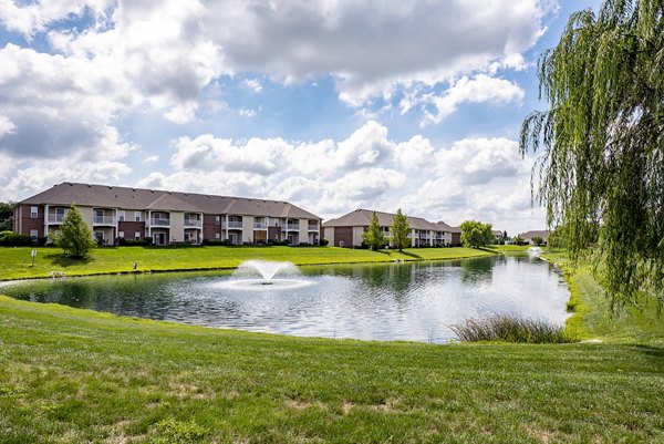 exterior at Summit Pointe Apartments