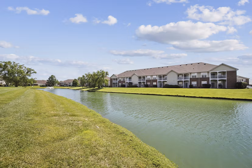 Summit Pointe Apartments: Stunning of luxury apartments in a vibrant neighborhood