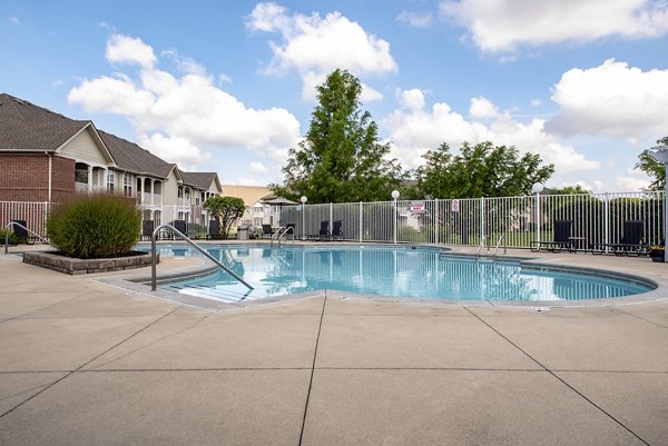 pool at Summit Pointe Apartments