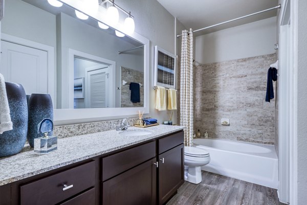 Modern bathroom with sleek fixtures in Lakeview Villas Apartments