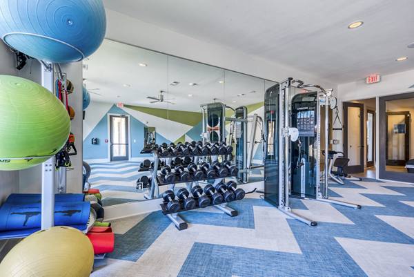 fitness center at Lakeview Villas Apartments